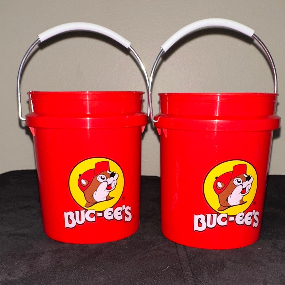 Buc-ee's Red Buckets Bundle of 2 Brand
new